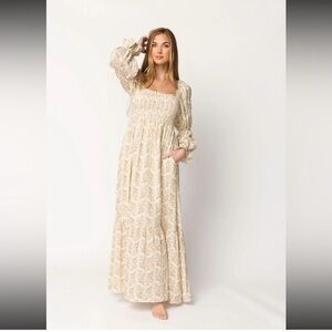 Worth collective Emerson ditsy dainty Floral Cream smocked Maxi Dress M